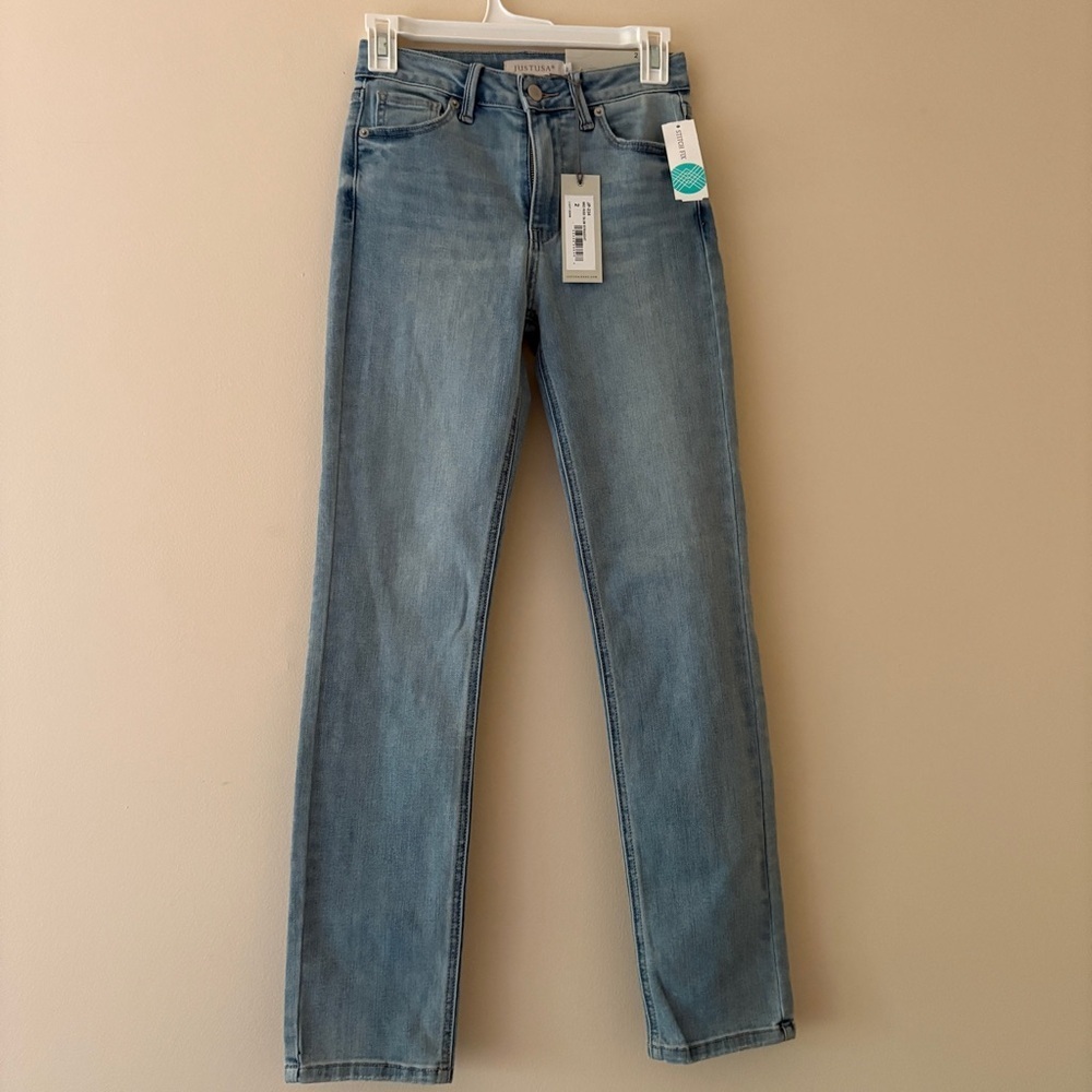 Just USA High Rise Straight Leg Jeans Size 2 Light Wash Stretch Denim NWT